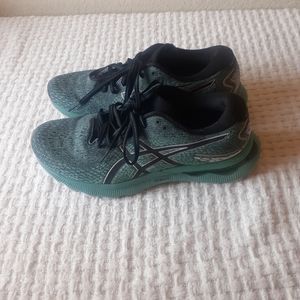 Asics Gel-Nimbus 24 SIZE 9 1/2 Green Black Running Walking Shoes Sneakers